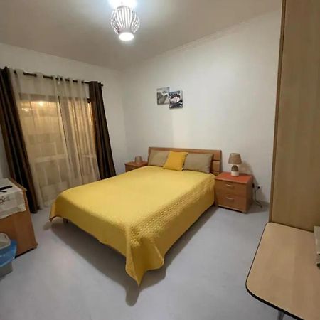 Quarto Calmo E Acolhedor Appartement Almada Buitenkant foto