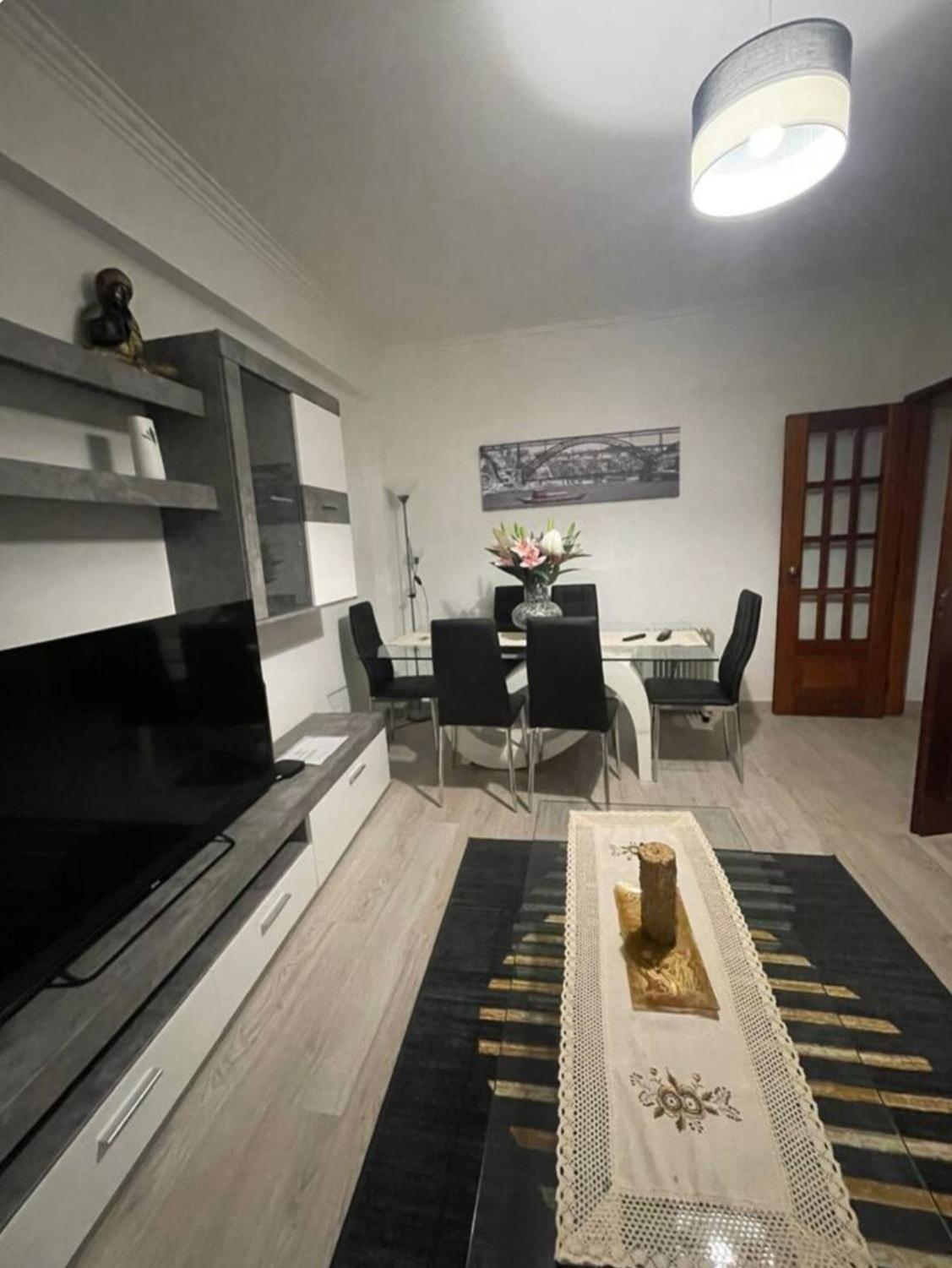 Quarto Calmo E Acolhedor Appartement Almada Buitenkant foto
